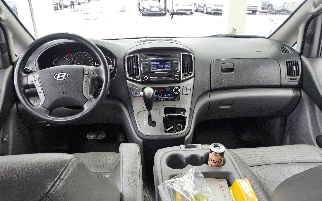 2016 - hyundai grand starex