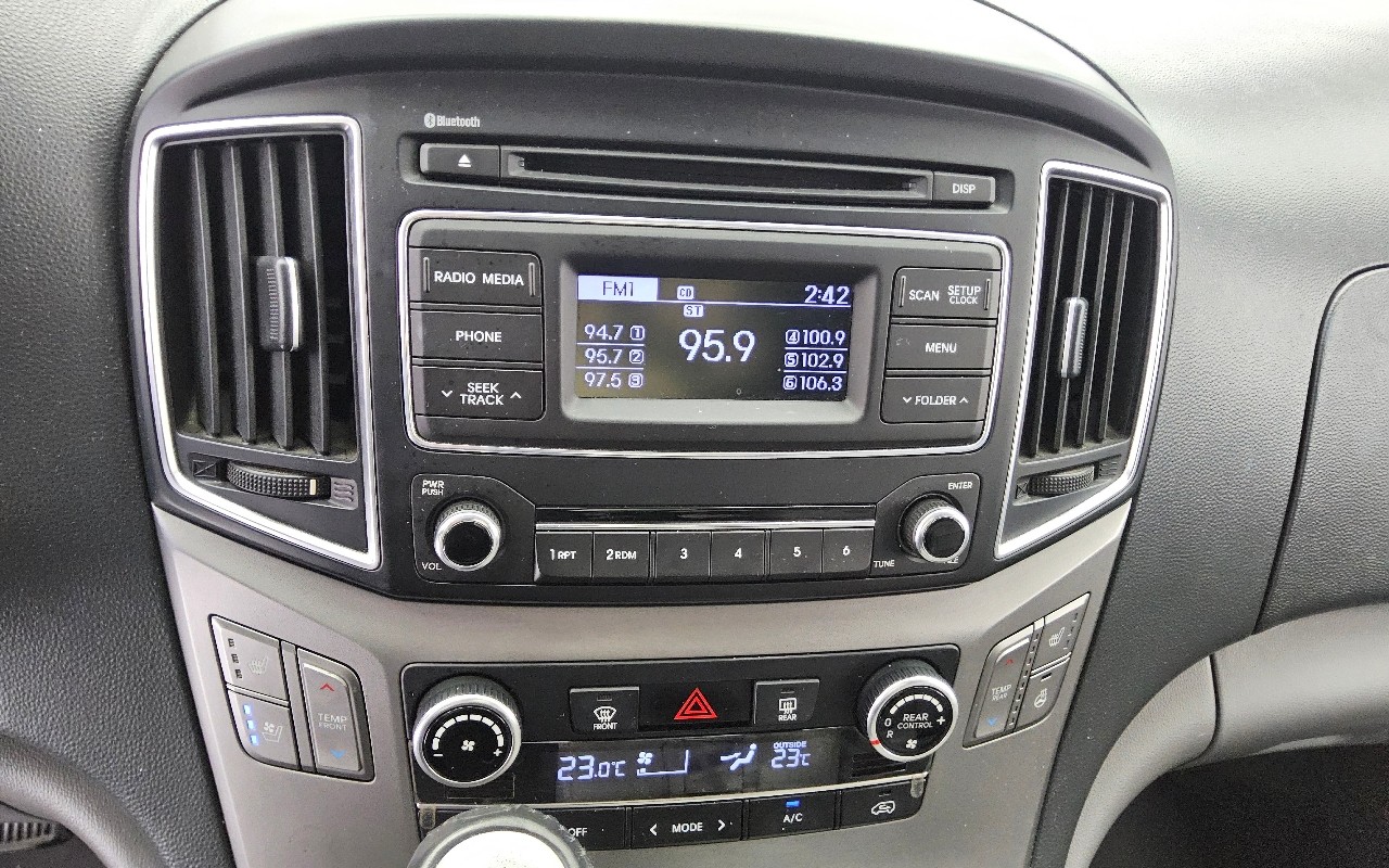 2016 - hyundai grand starex