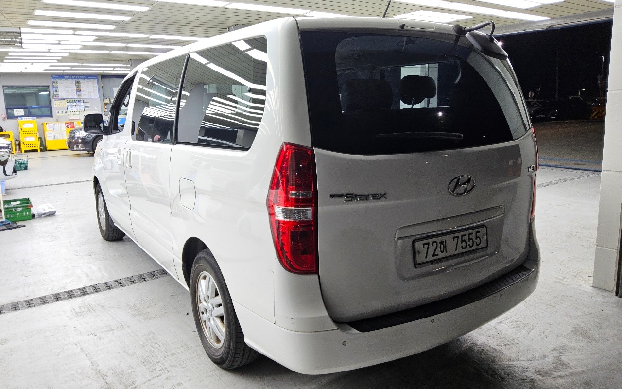2017 - hyundai grand starex