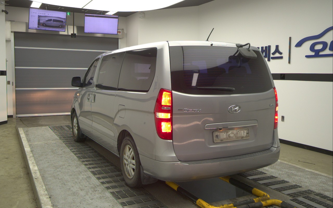 2017 - hyundai grand starex