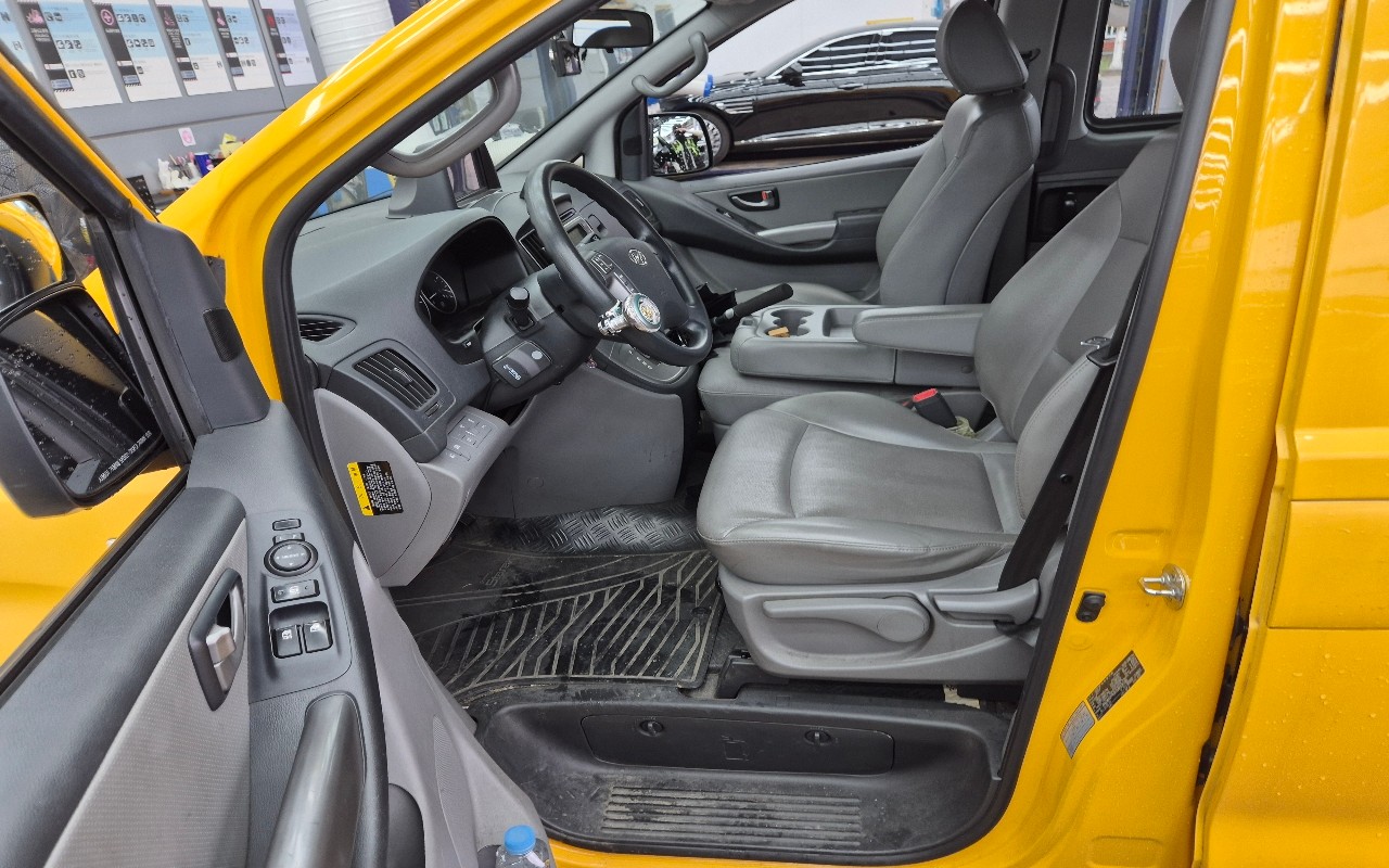 2018 - hyundai grand starex