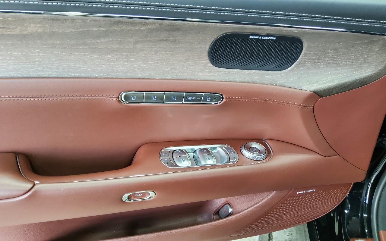 جينيسيس G90 2022 — صورة 8