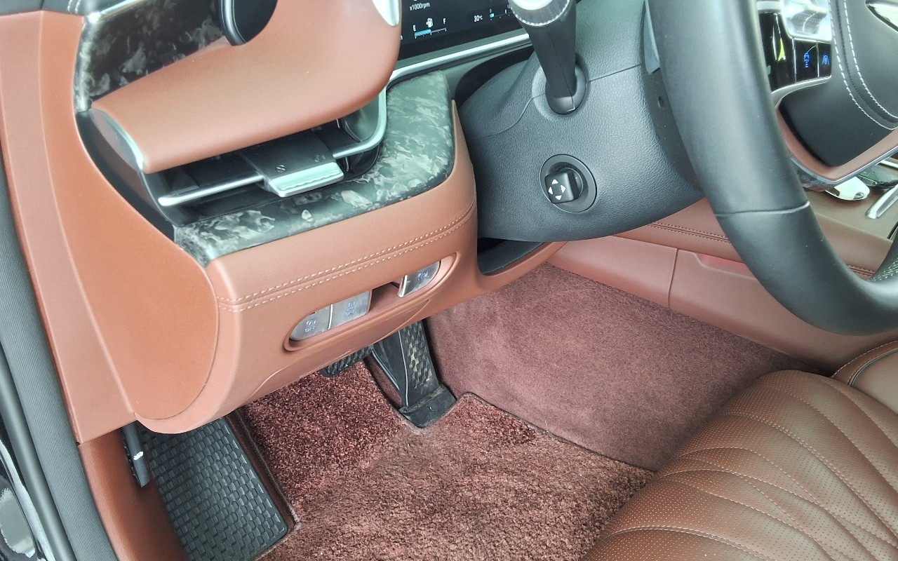 2022 - genesis g90