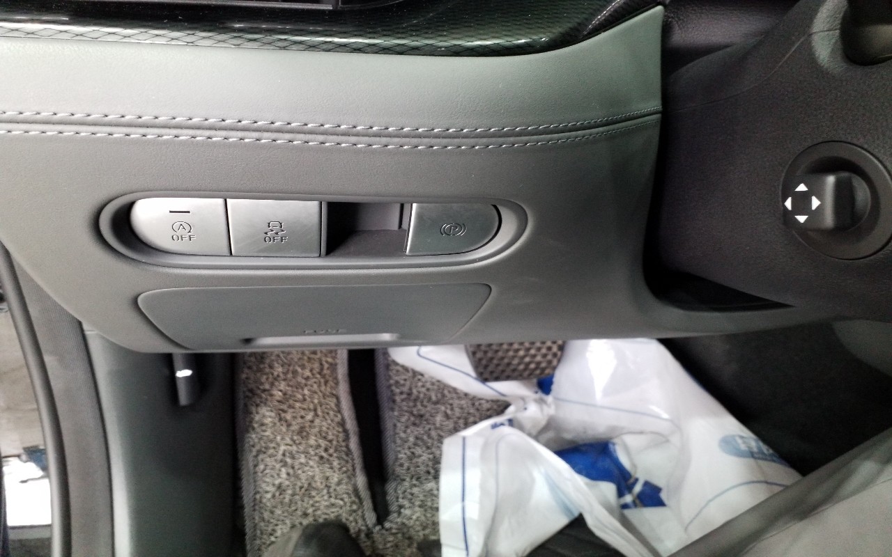 2022 - genesis g90