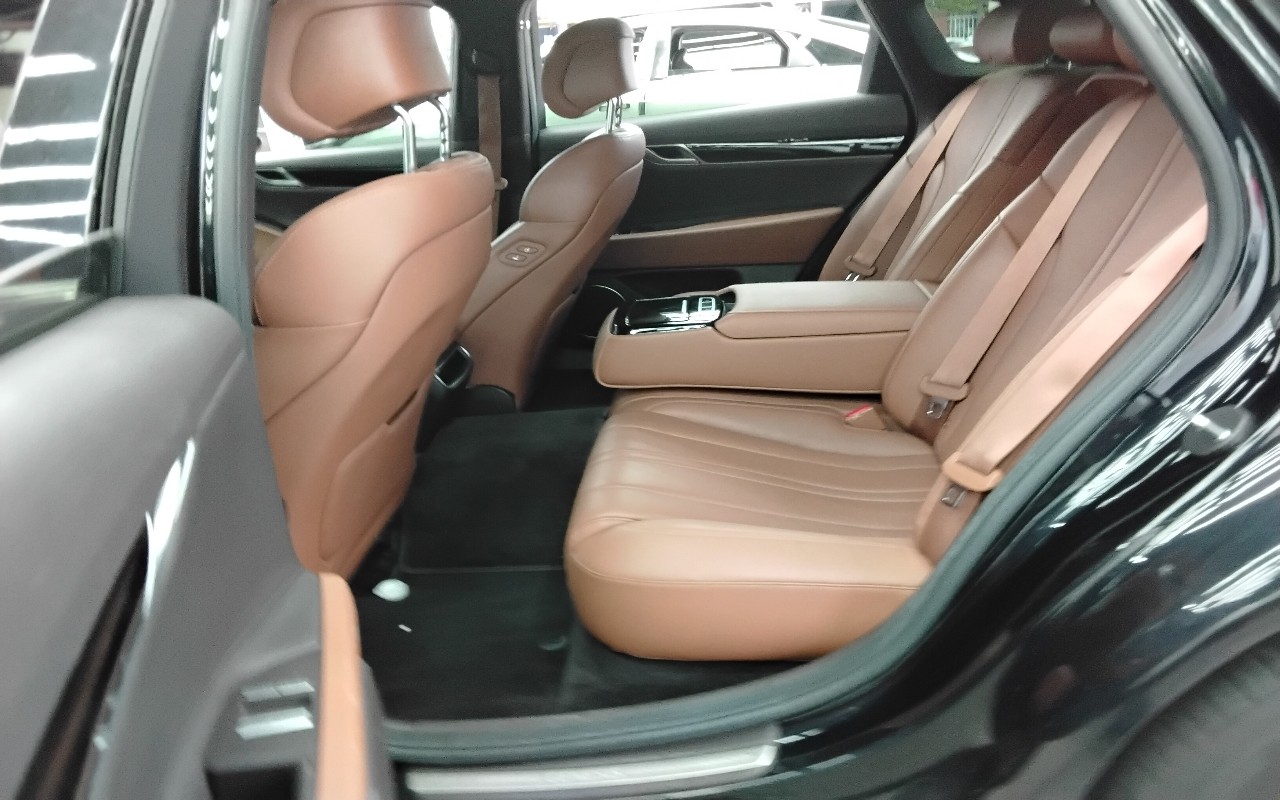 2022 - genesis g80