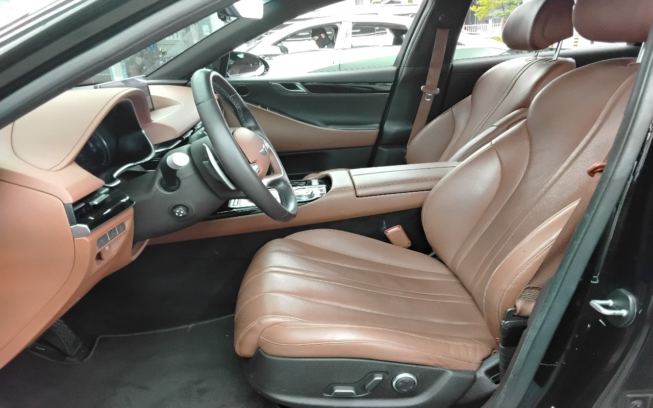 2022 - genesis g80