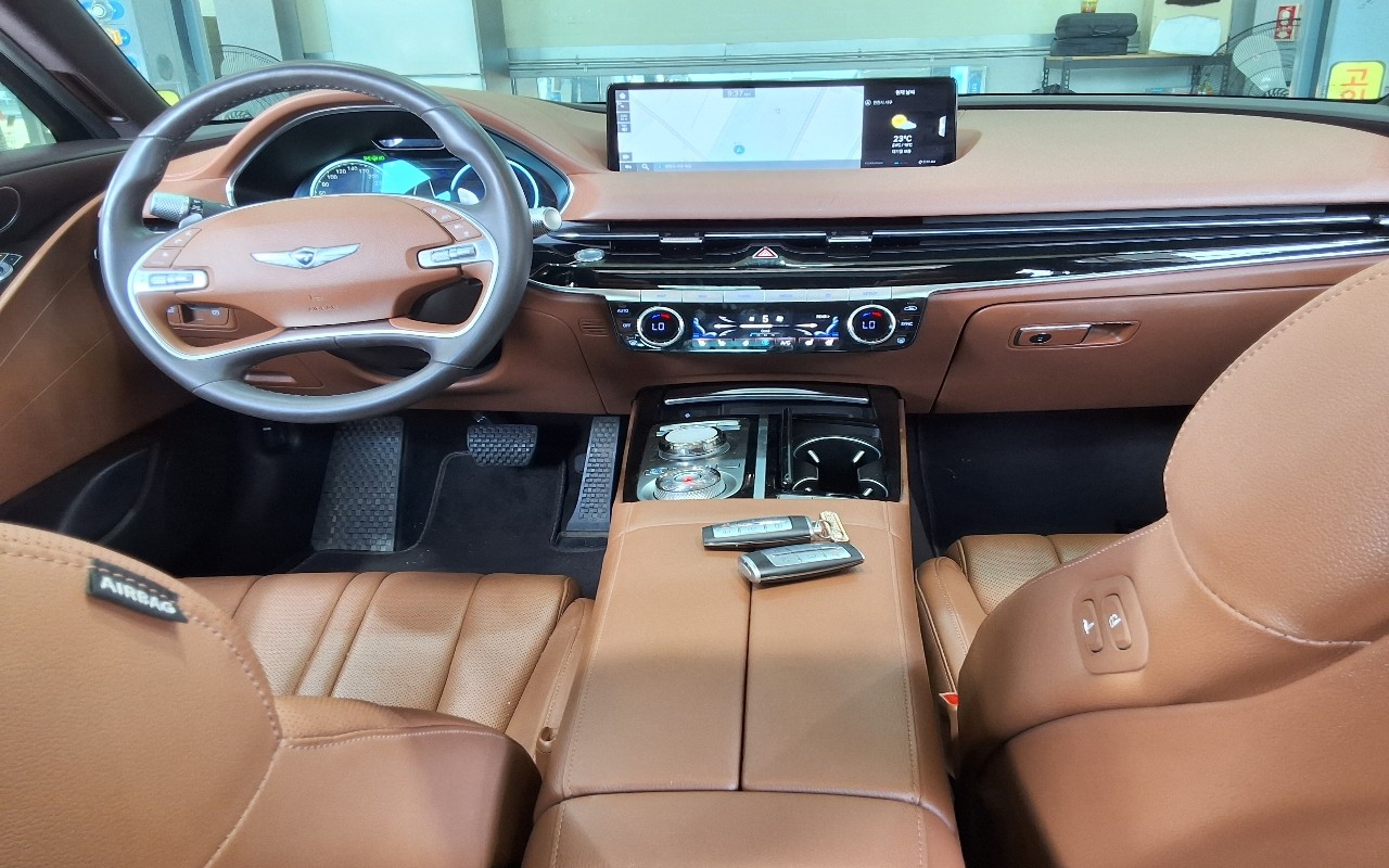 2024 - genesis g80