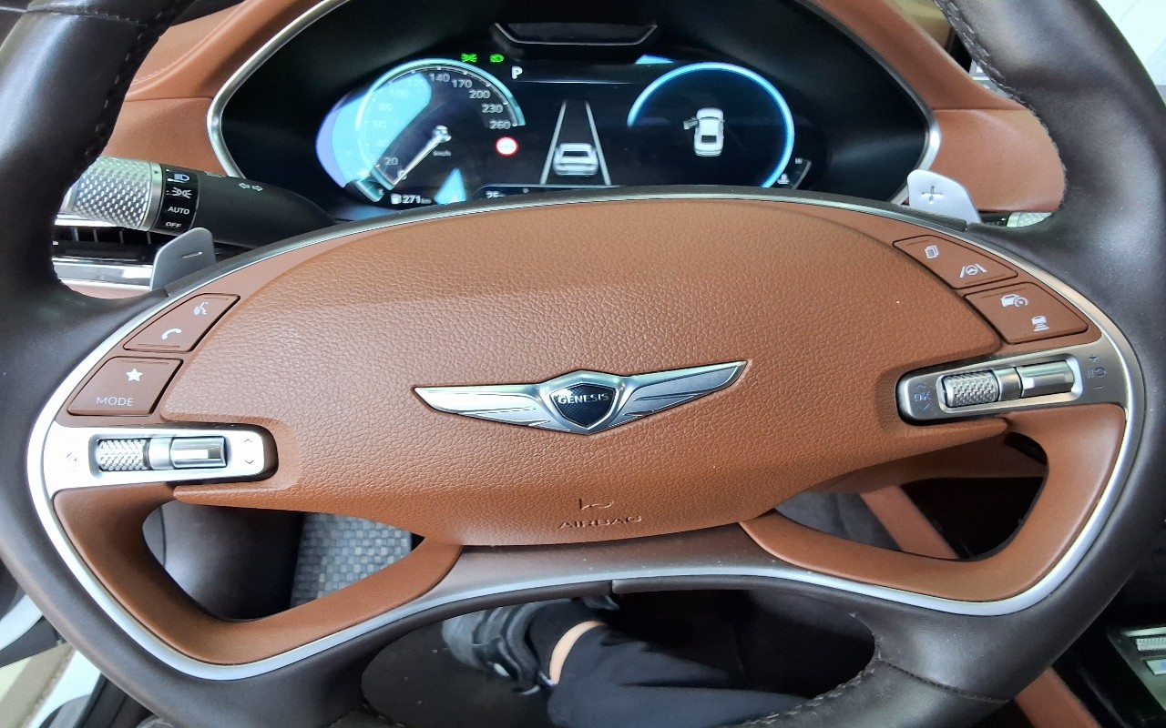 2024 - genesis g80