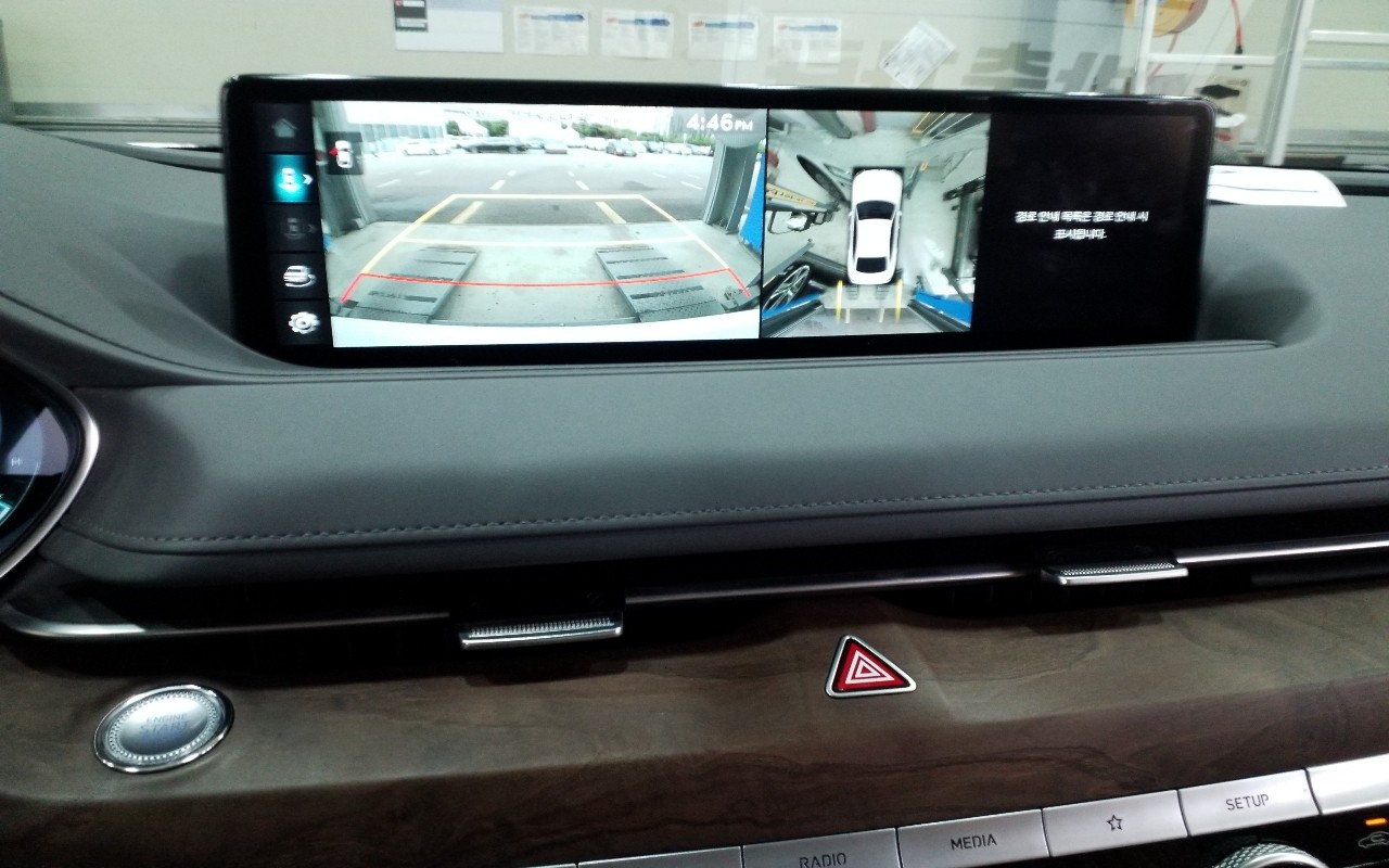 2022 - genesis g80