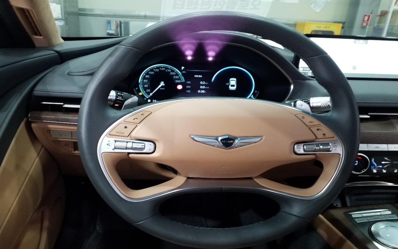 2022 - genesis g80