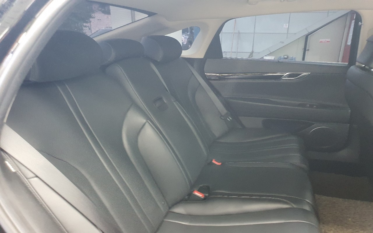 2021 - genesis g80