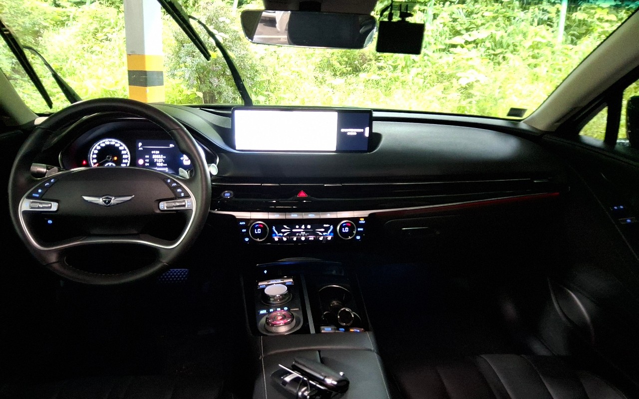 2023 - genesis g80