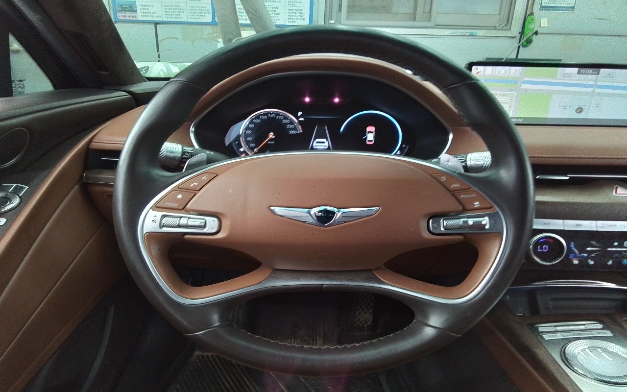 2021 - genesis g80