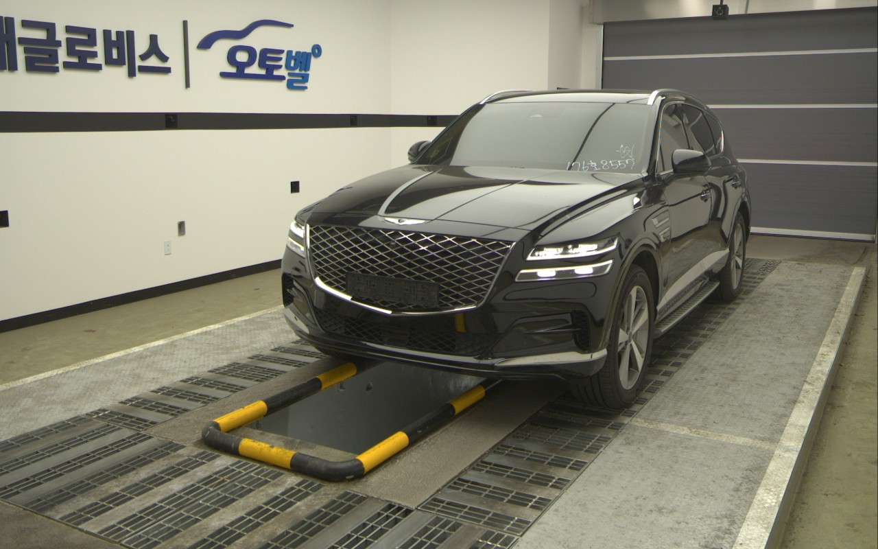 2022 - genesis gv80