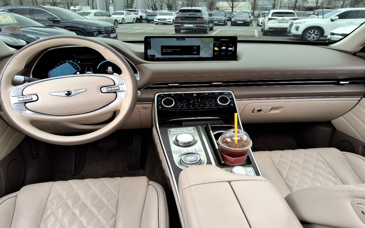 جينيسيس Gv80 2023 — صورة 5