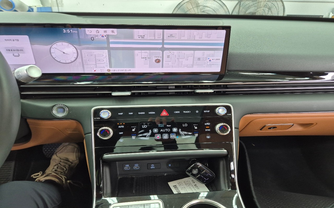 جينيسيس Gv80 2024 — صورة 8