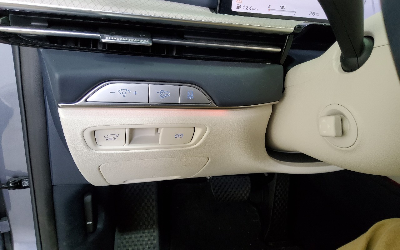 جينيسيس Gv80 2025 — صورة 8