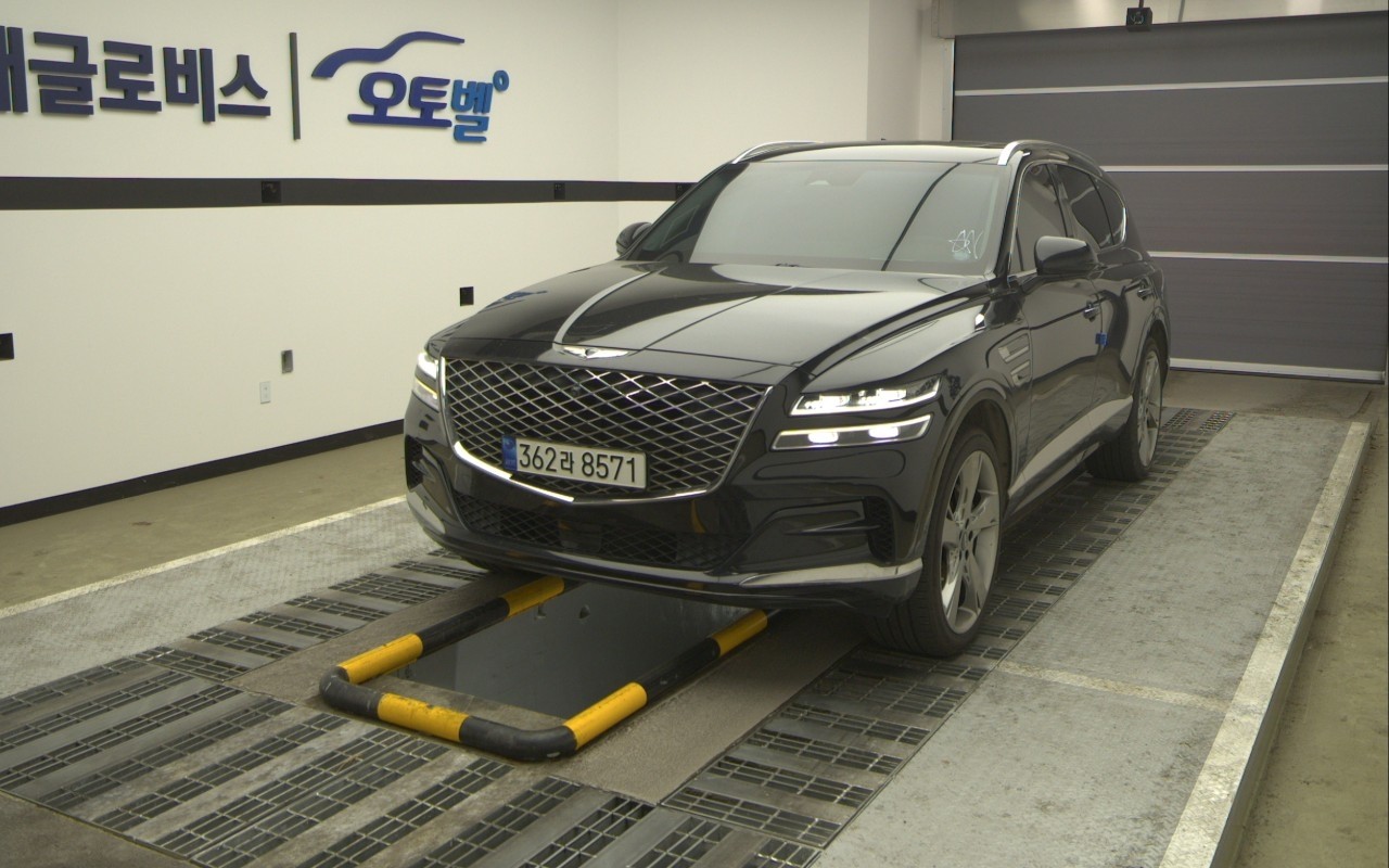 2022 - genesis gv80