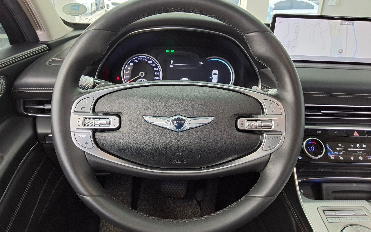 2021 - genesis gv80
