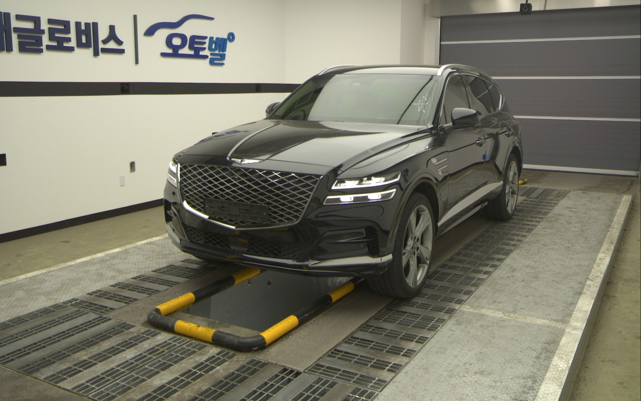 2021 - genesis gv80