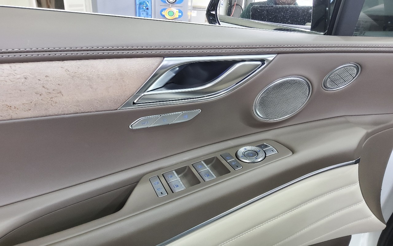 جينيسيس Gv80 2023 — صورة 10
