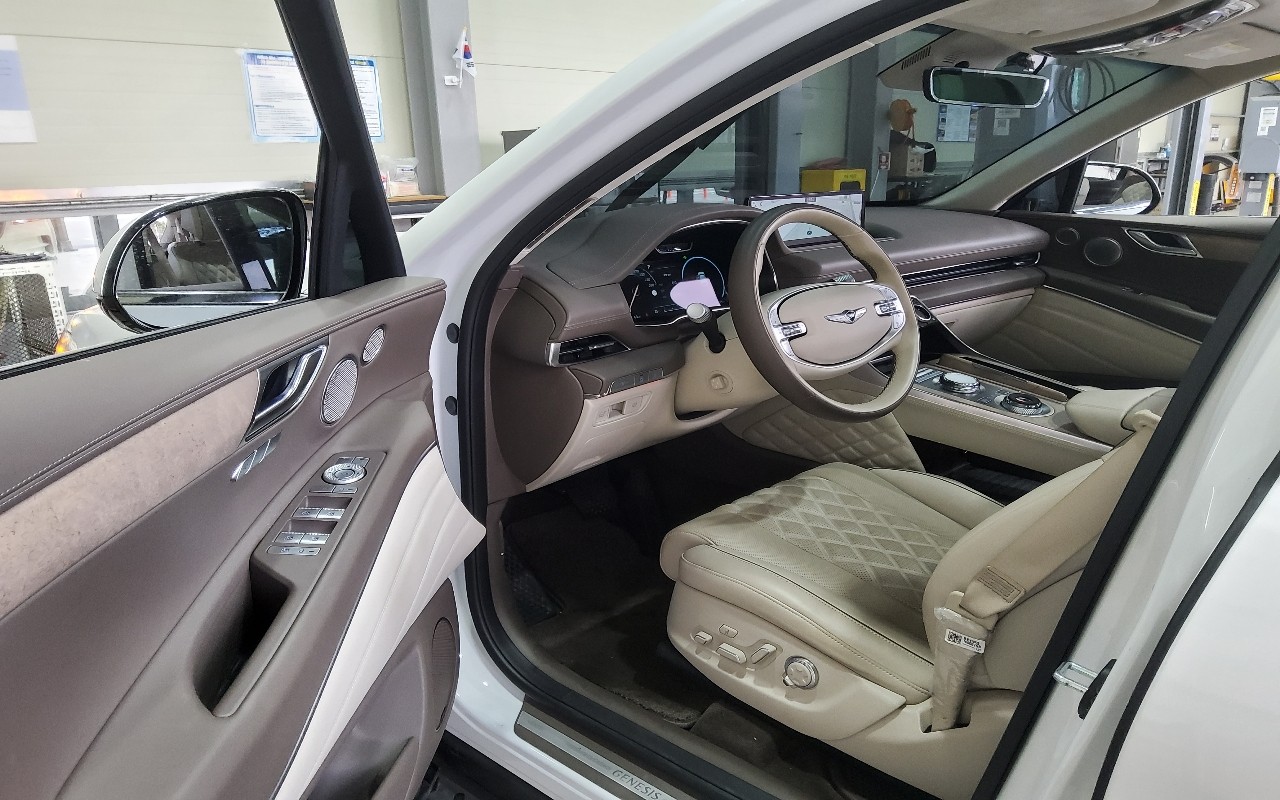 جينيسيس Gv80 2023 — صورة 7