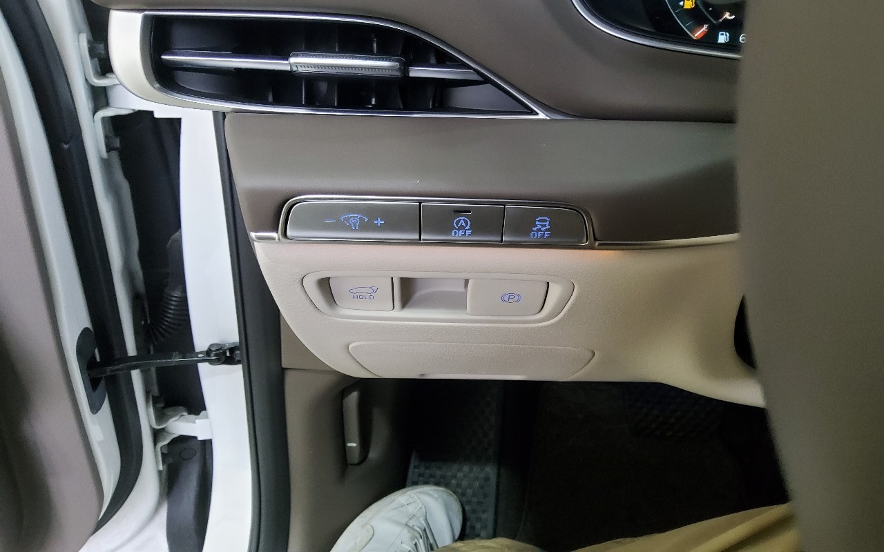جينيسيس Gv80 2023 — صورة 8