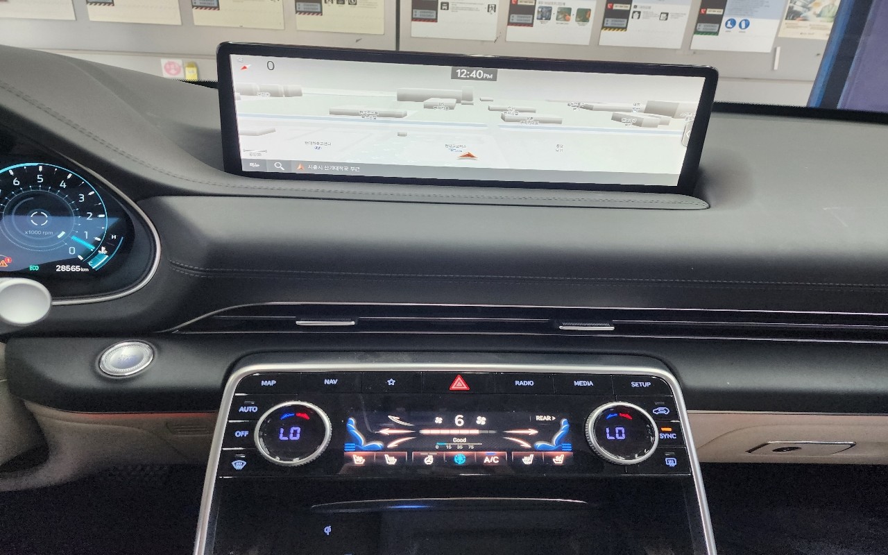 2023 - genesis gv80