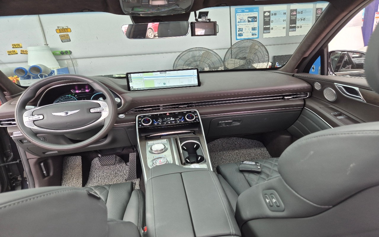جينيسيس Gv80 2023 — صورة 3