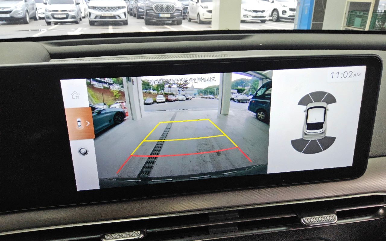 2022 - genesis gv60