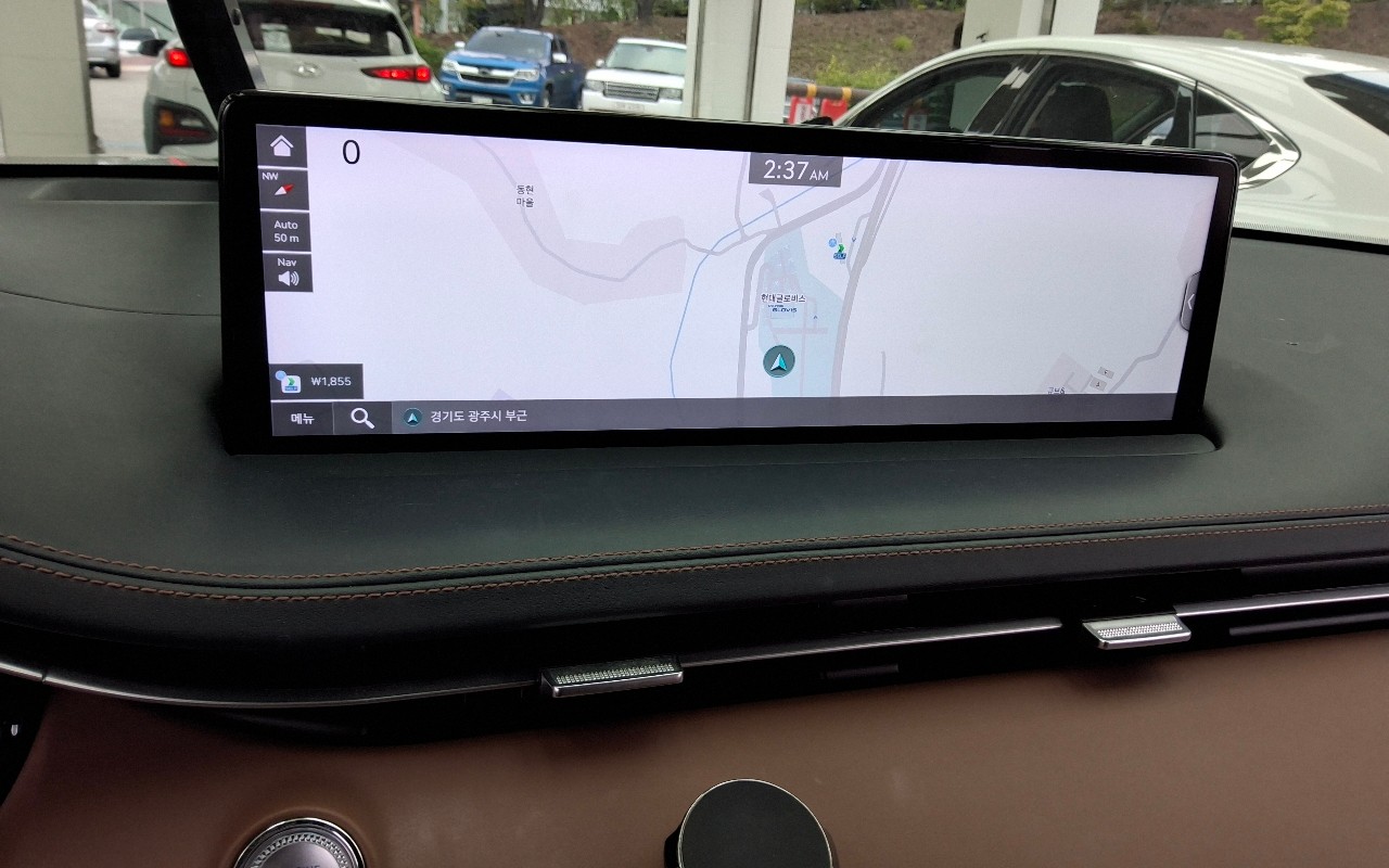 2023 - genesis gv70
