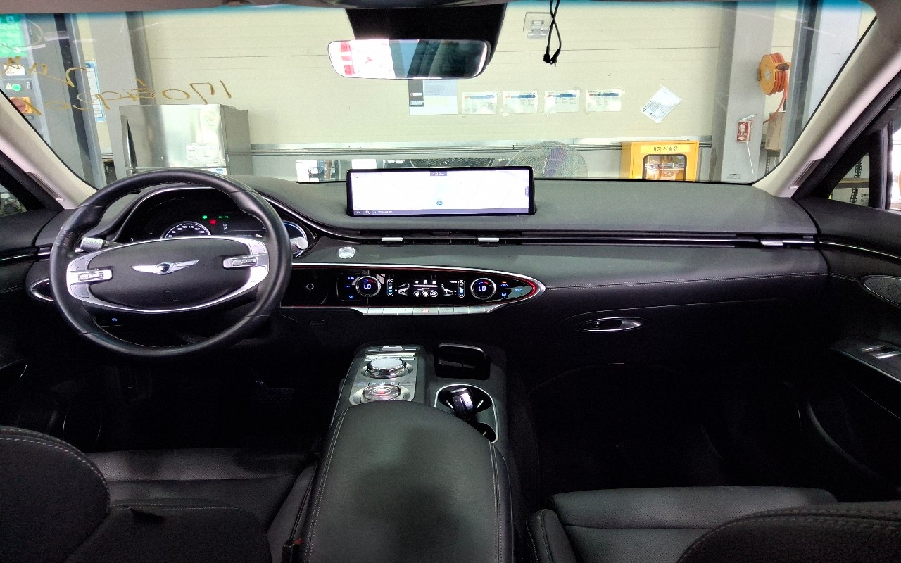 جينيسيس Gv70 2021 — صورة 5