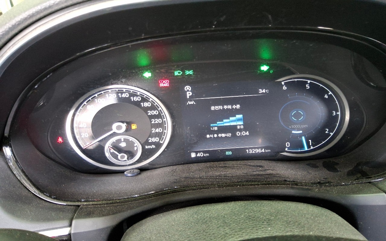 جينيسيس Gv70 2021 — صورة 8