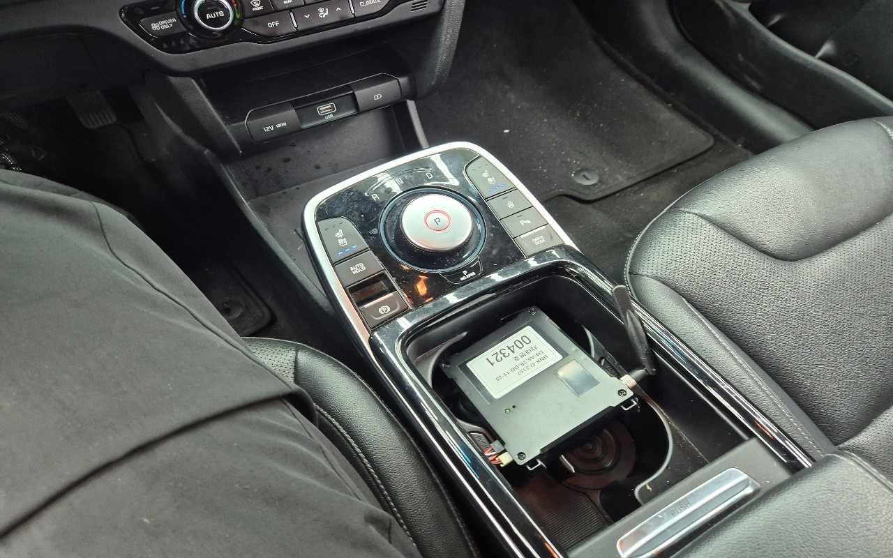 2023 - kia niro