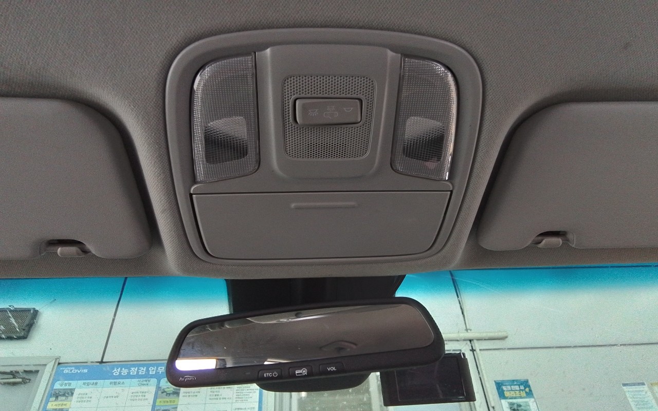 2017 - kia niro