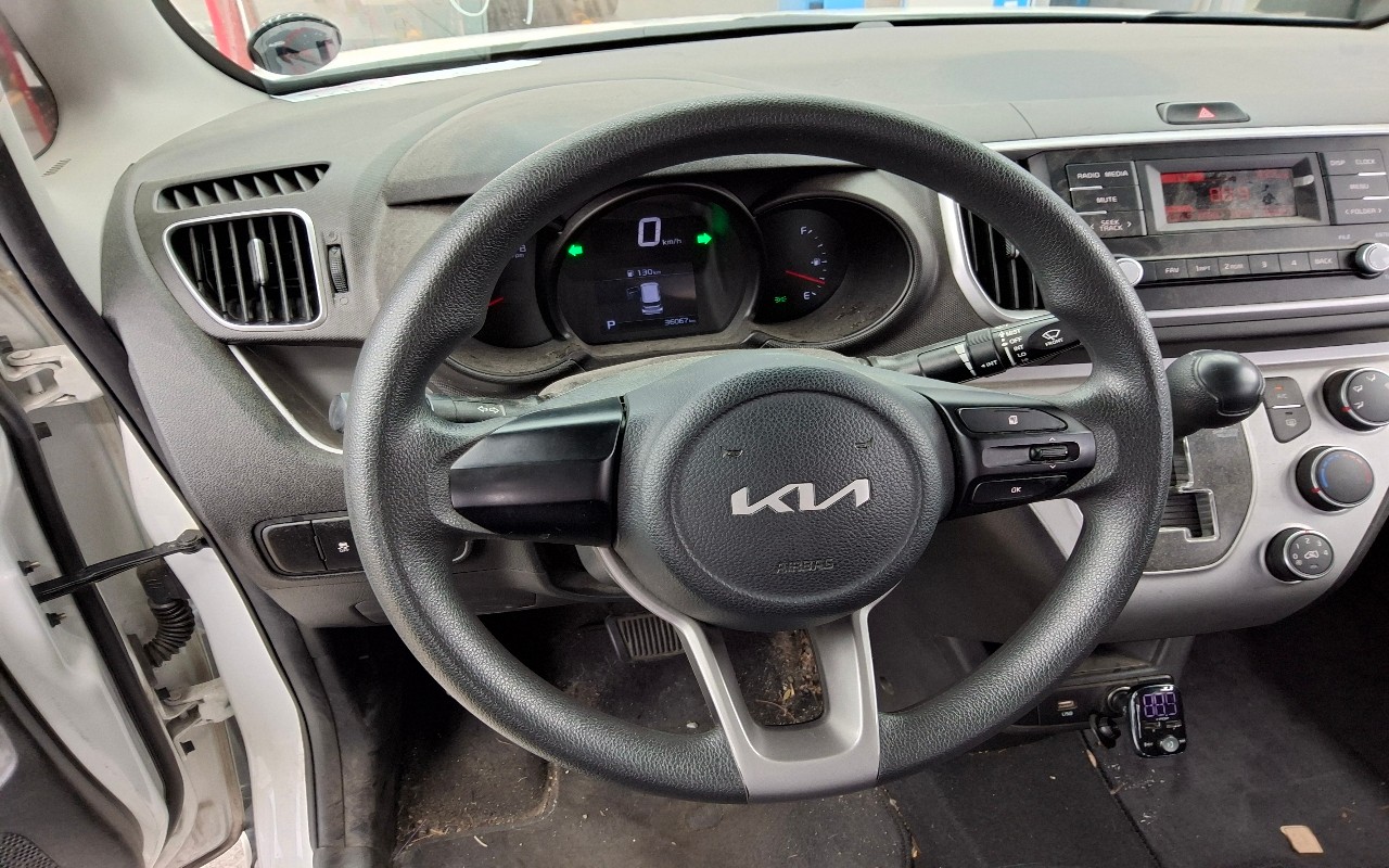 2022 - kia ray