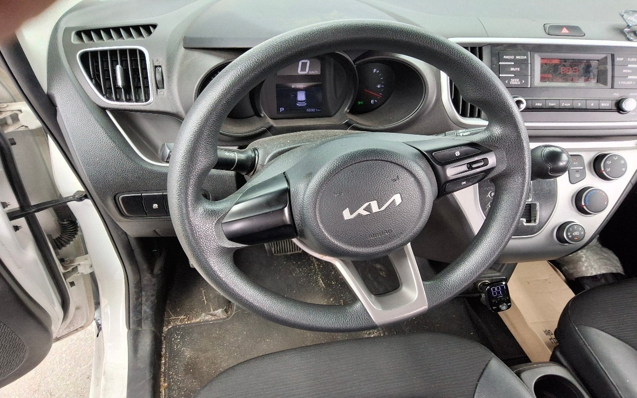 2022 - kia ray