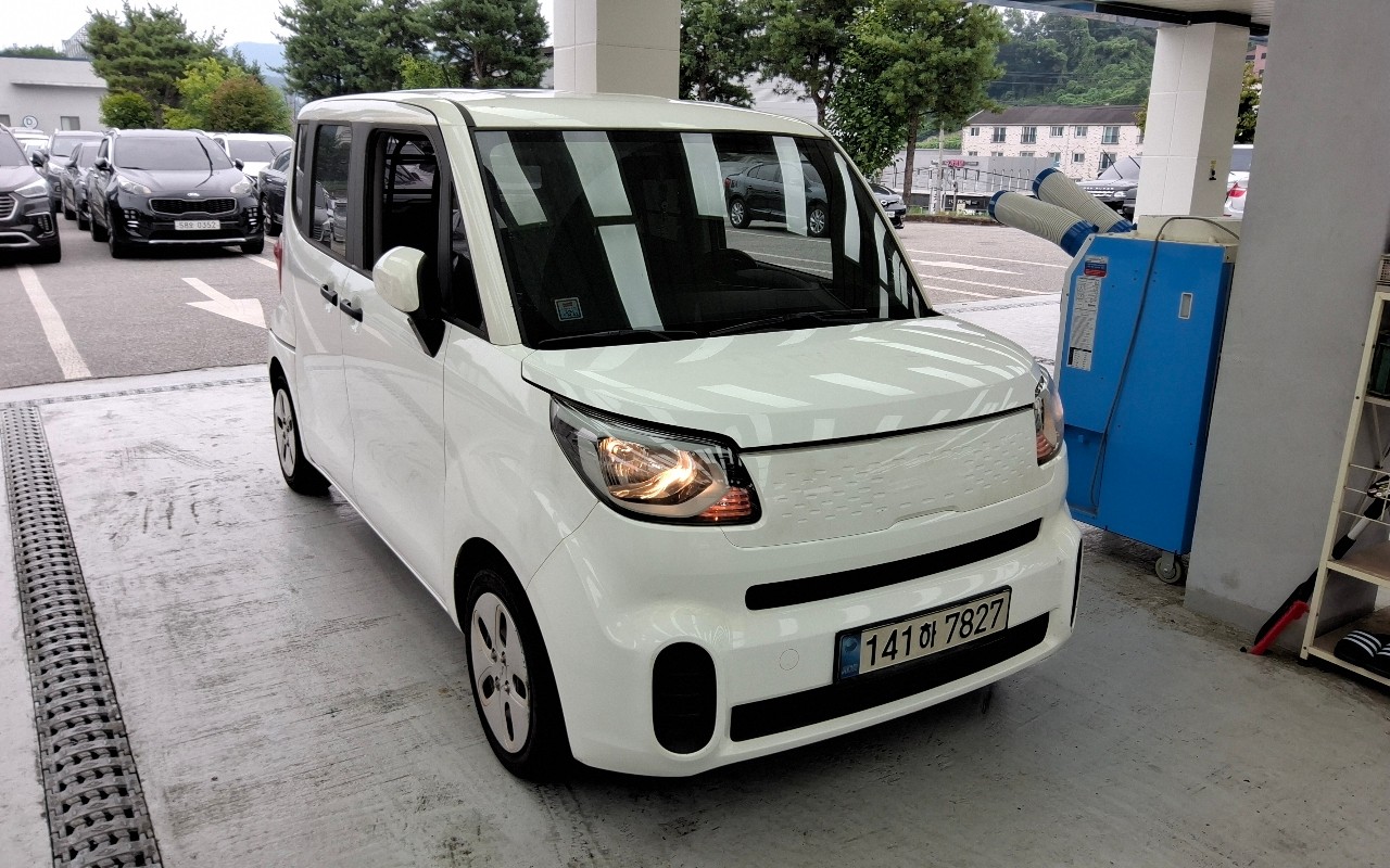 2022 - kia ray