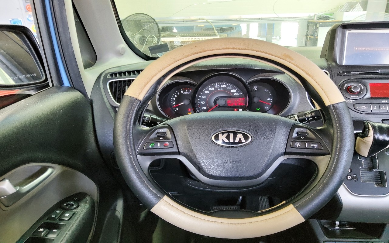 2014 - kia ray