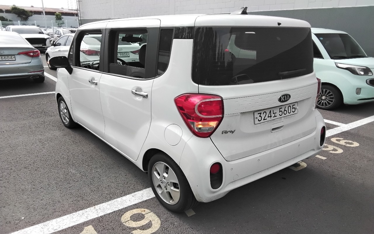 2021 - kia ray