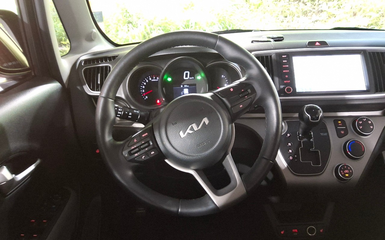 2022 - kia ray