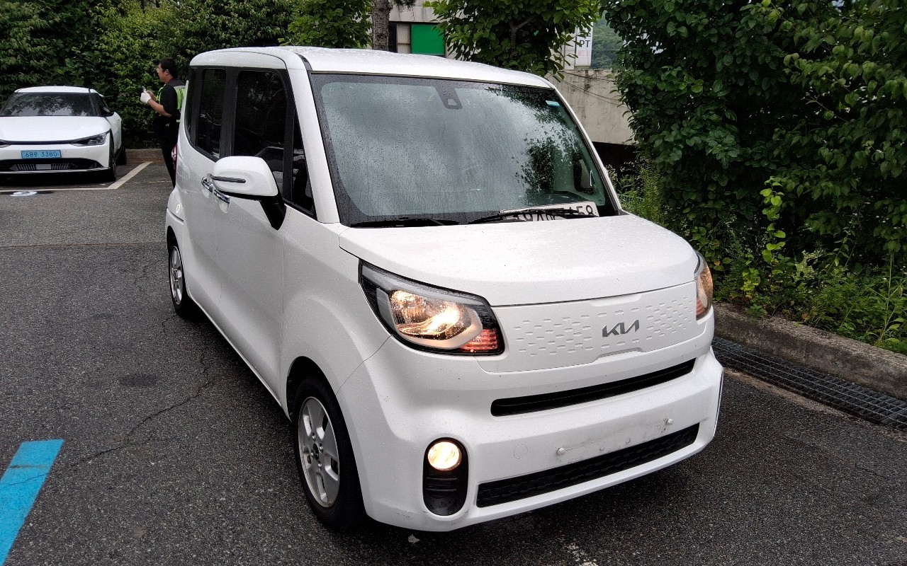 2022 - kia ray
