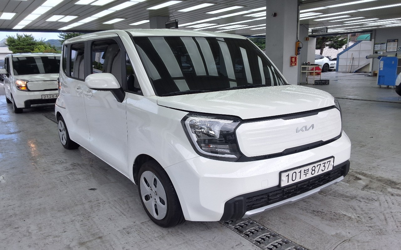 2023 - kia ray
