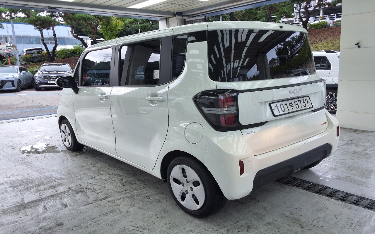 2023 - kia ray