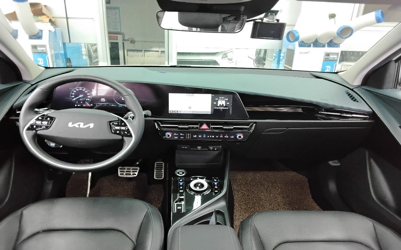 2022 - kia all-new niro