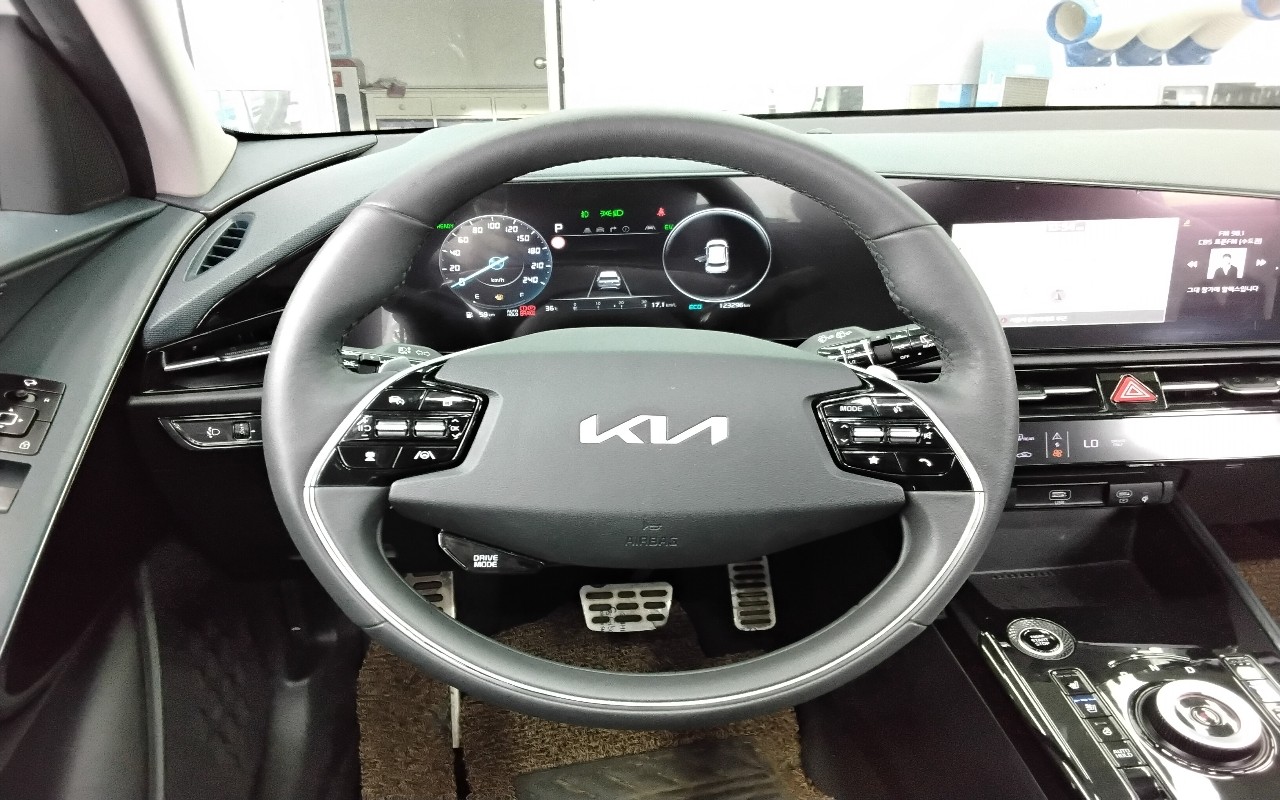 2022 - kia all-new niro