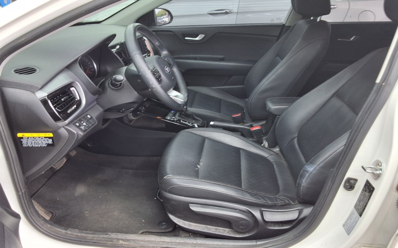 2019 - kia stonic
