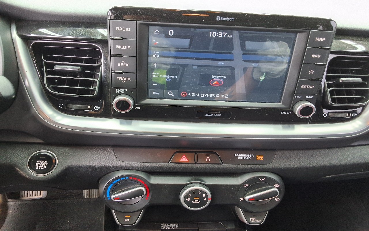 2019 - kia stonic