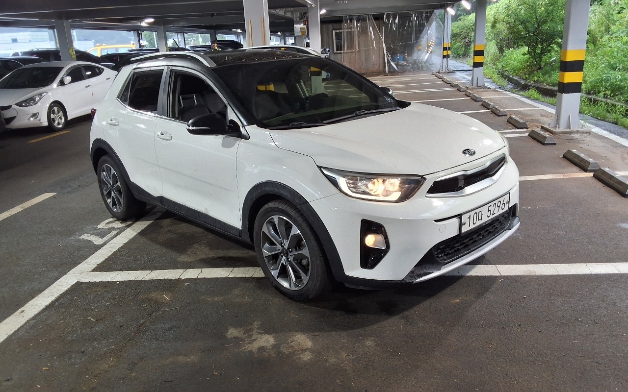 2018 - kia stonic