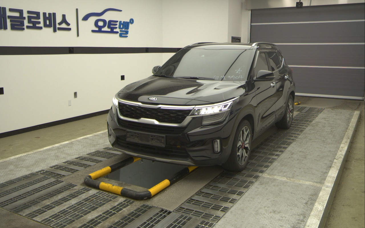 2022 - kia seltos